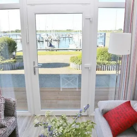 Am Rundsteg 5 Апартаменты *